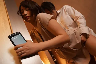 Người vợ đi họp lớp rồi làm tình với nyc mặc cho ông xã ở nhà chờ