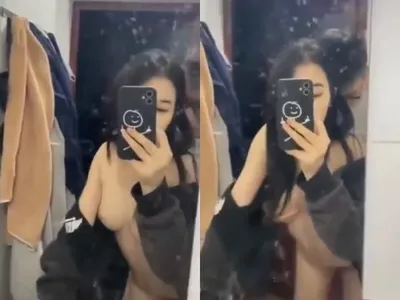 Gái xinh vú bự vụng trộm ny cho thằng bạn thân xoạc trong toilet