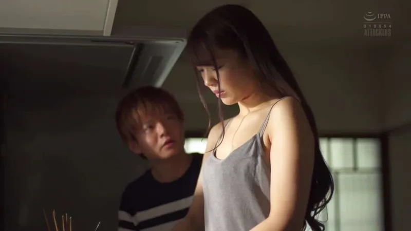 Người yêu của chị gái phang cô em vợ đang buồn bã vì thất tình