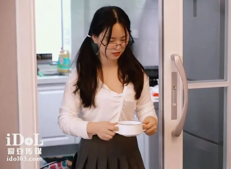 Con chim nhỏ về quê ăn tết bị bố dượng phang vì càng lớn càng ngon