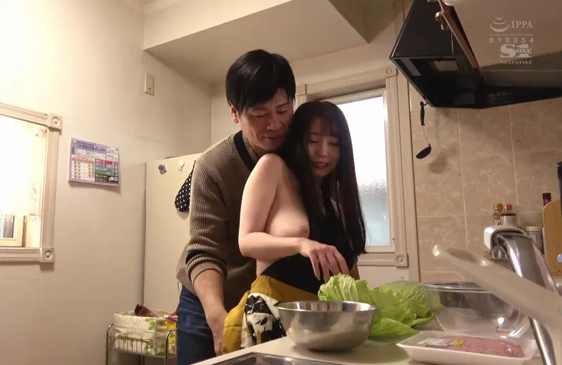 Nghi ngờ vợ địt nhau, chồng lén lắp camera và chứng kiến tất cả