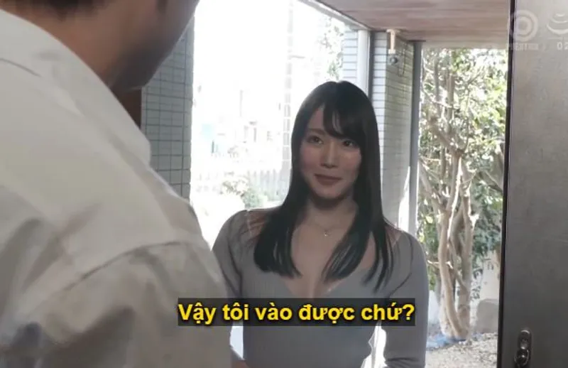 Người đàn ông giàu có bị cô em gái xinh đẹp nhà bên cạnh, mới cưới chồng dọn về, dụ dỗ quan hệ tình dục.